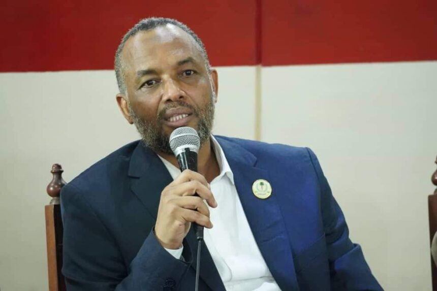 وزير الصحة يضع حجر الأساس لمستشفى الشرق للأورام بالقضارف