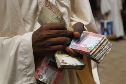 الخرطوم تبدأ توزيع الدعم النقدي للأسر المحتاجة