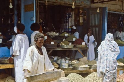 انخفاض وارد و أسعار المحاصيل بسوق القضارف