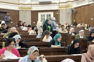 مصر تدرس قطع الإنترنت داخل اللجان لمواجهة الغش في امتحانات 2026