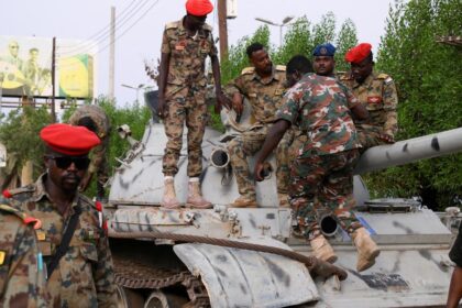 الجيش السوداني يعلن تدمير 141 عربة قتالية للدعم السريع خلال أسبوعين