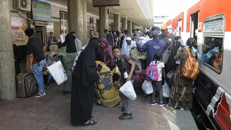 لجنة الامل الطوعية تعلن دفع الغرامات للمخالفين السودانيين بمصر
