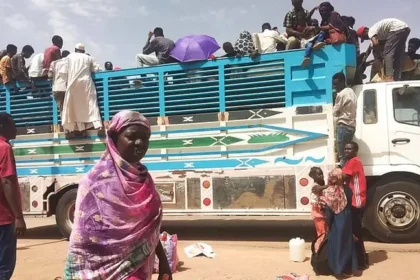 لم يدم الصلح طويلاً.. نزوح أكثر من 700 أسرة بعد تجدد الاشتباكات بين قبيلتي بني هلبة و السلامات