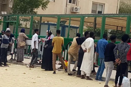ديوان الزكاة يتكفل بإعادة 10 آلاف لاجئ سوداني من مصر