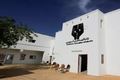 نقابة الصحفيين السودانيين ترفض وصف صحفيين بالهاربين