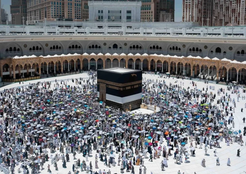المجلس الأعلى للحج يفتح باب التسجيل لحج 1448هـ ويحدد 20 سبتمبر موعدا نهائيا للتقديم
